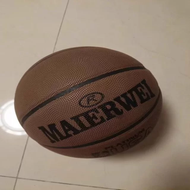 聚焦体育明星与赛场战术:解析背后的策略与表现